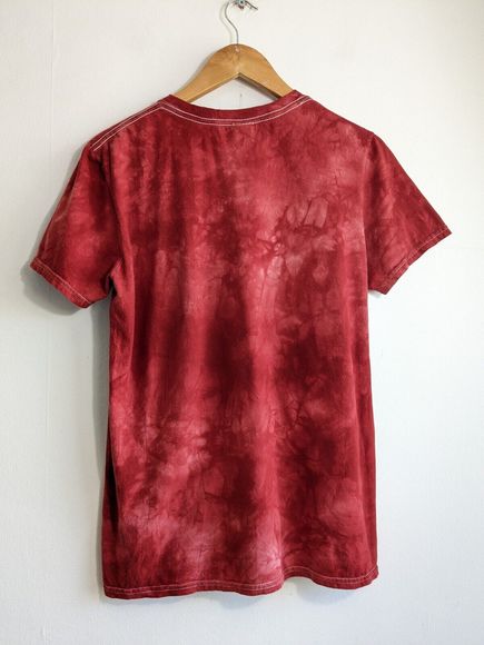 Men's Red T-Shirt Size Approx Small S Tie Dye Horse USA Flag Top Stars & Stripes - Picture 2 of 7